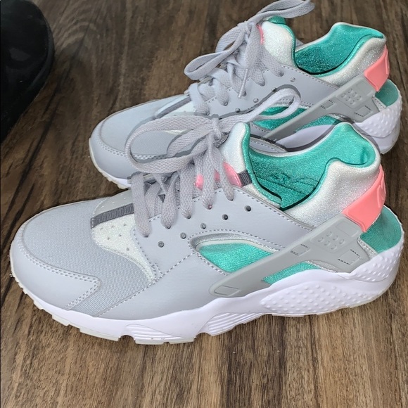 green and grey haurache’s - Picture 2 of 2